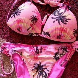 Bathing suit